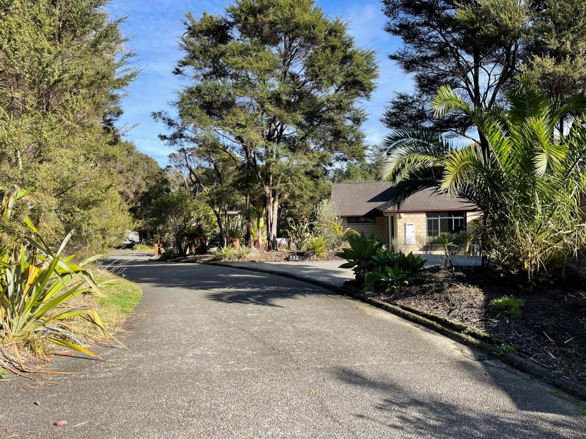 Charming Home Near Nature Auckland Exterior photo