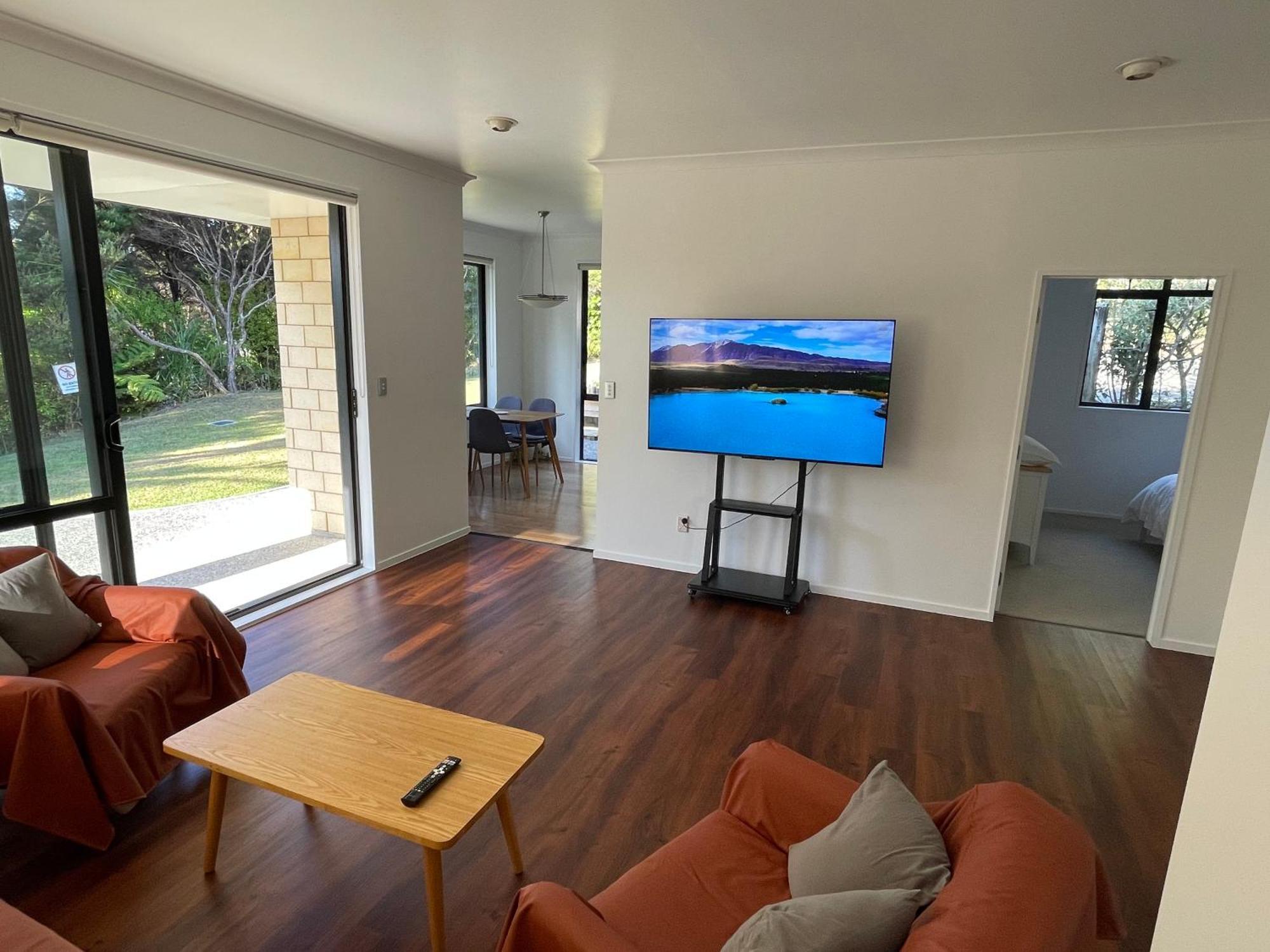 Charming Home Near Nature Auckland Exterior photo